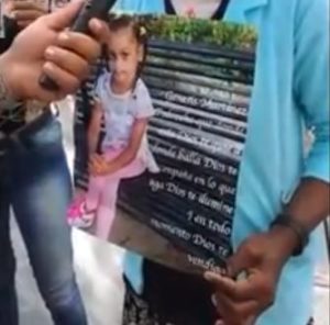 Familiares de la niña hallada muerta en  Higüey piden justicia