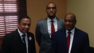Delegación diplomática de Haití se reúne con alcalde SFM tras desalojos