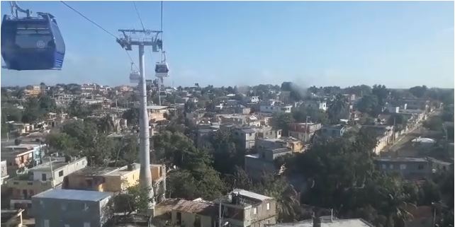 Presidente Medina encabeza pruebas del Teleférico de Santo Domingo