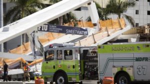 Universidad de Florida y Departamento de Transporte sabían de grieta en el puente que colapsó