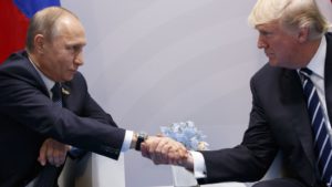 Donald Trump felicita a Putin por su reelección