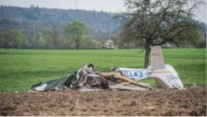 Al menos dos muertos al chocar dos avionetas en Alemania