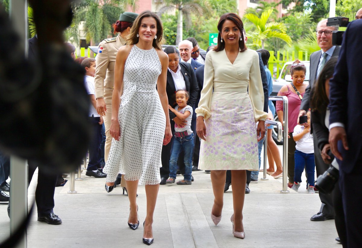 Reina Letizia de España visita CAID junto a primera Daa Cándida Montilla