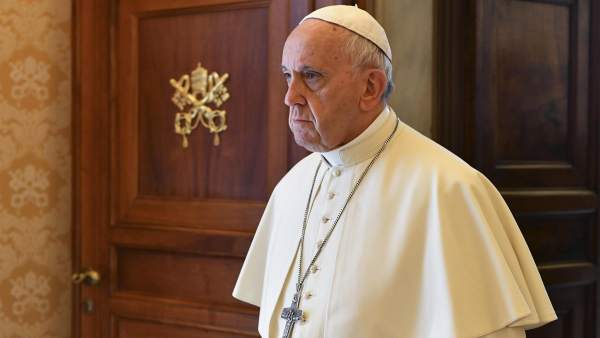 Papa Francisco acepta renuncia del obispo chileno, Juan Barros