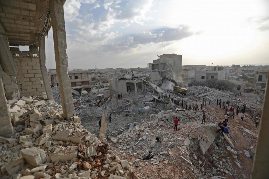 Bombardeos del régimen sirio dejan 15 muertos tras un ataque yihadista