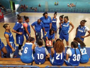 Selección de Baloncesto Femenino RD parte a Surinam