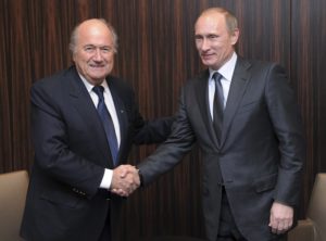Joseph Blatter es invitado al Mundial por Vladimir Putin; asistirá al partido Portugal-Marruecos