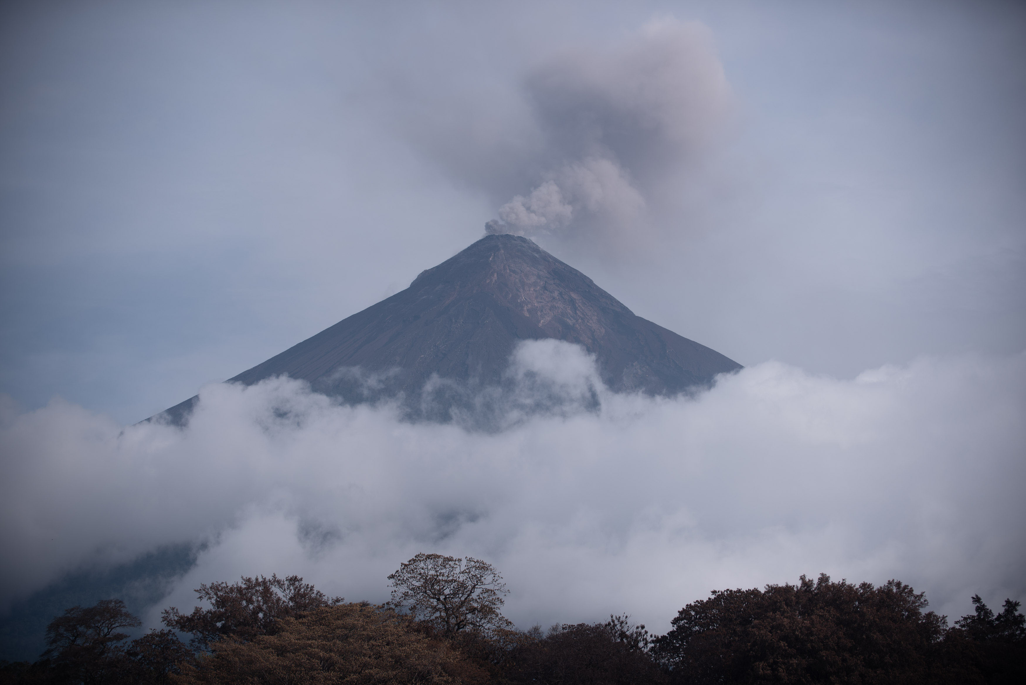 Aumentan los desaparecidos por erupción del volcán de Fuego en Guatemala