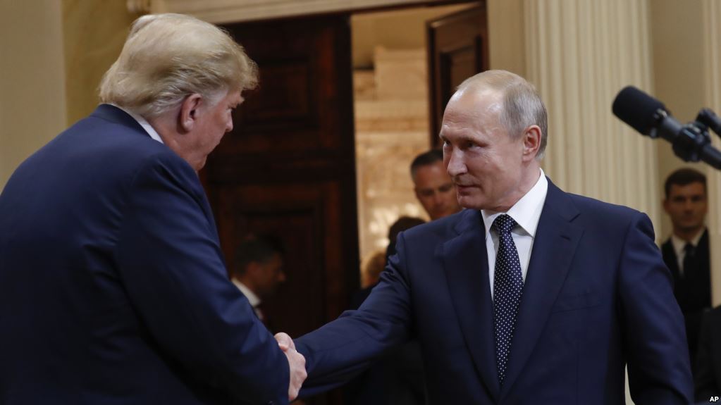 Trump niega apoyo a agencias de inteligencia de EEUU sobre injerencia rusa