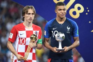 Mbappé y Modric encabezan candidatos del Premio al Mejor Jugador de la FIFA