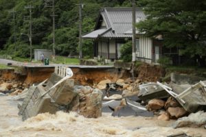 Al menos 20 muertos por lluvias torrenciales en Japón
