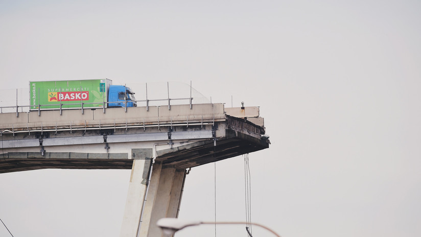 "No viajamos a alta velocidad": La historia del camionero al borde del puente colapsado en Italia