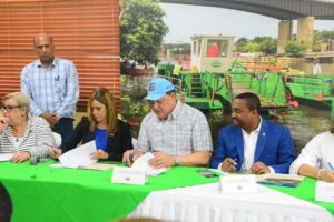 CAASD firma acuerdo interinstitucional con Fundación Tropigas