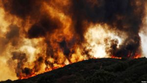 Incendios forestales en el norte de California se cobran su séptima vida