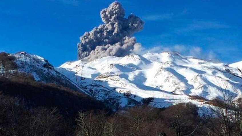 Alerta en Chile ante eventuales erupciones mayores del volcán Nevados del Chillán