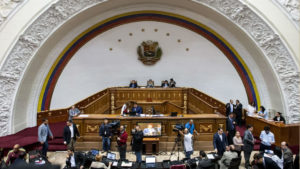 .. Parlamento venezolano declara 