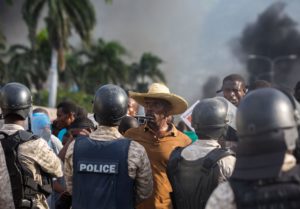 Haitianos dan ultimátum a presidente  Jovenel Moïse para que se retire del poder
