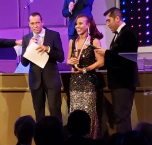 Actriz dominicana Lilibeth Taveras se alza en Premios Fox Music Awards 2018
