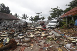 Suben a 222 los fallecidos por tsunami en el estrecho indonesio de Sonda