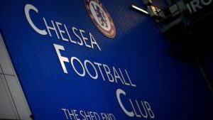 FIFA prohíbe al Chelsea registrar jugadores durante dos periodos