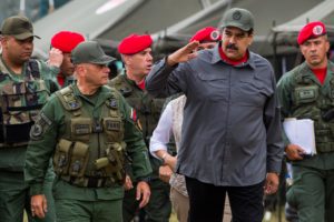 Alto mando militar venezolano reitera su lealtad a Maduro tras mensaje de Trump