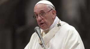 Papa Francisco urge a evacuar a los inmigrantes retenidos en los centros de Libia