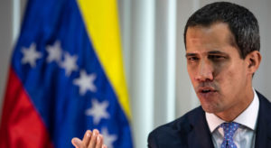 Guaidó pide a su representante en EEUU coordinar cooperación con Comando Sur