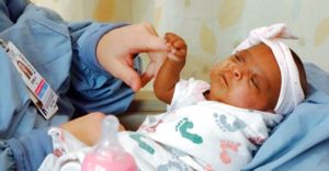 La bebé más pequeña del mundo pesó 245 gramos al nacer