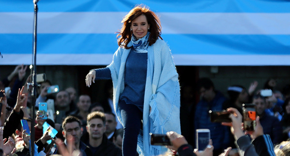 Cristina Fernández protagoniza su primer acto como candidata a la vicepresidencia