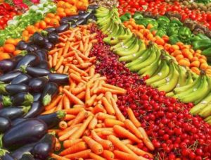 Según estudio el bajo consumo de frutas y verduras podría provocar enfermedades cardíacas