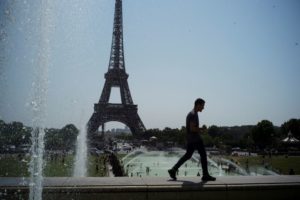 Francia respira tras una ola de calor que ya sólo afecta al noreste del país