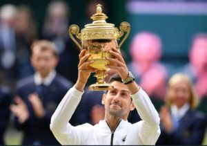 Novak Djokovic derrota a Roger Federer y se convierte en el campeón de Wimbledon