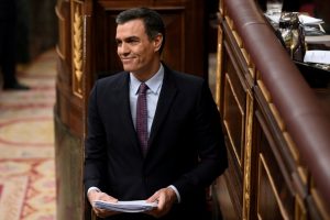 Sánchez pide terminar con el bloqueo en España y defiende diálogo en Cataluña