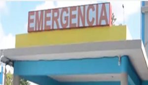 Salud Pública visita escuela donde estudia hijo de pareja murió de meningococemia en SFM