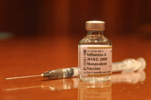 Fotografía que muestra una vacuna contra la influenza H1N1. EFE/Archivo