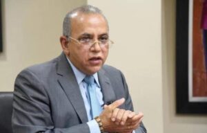 Ministro Salud: Medidas adoptadas son estrictas y deben cumplirse para evitar rebrote