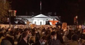 Video: movilización frente a la Casa Blanca durante las elecciones presidenciales de EE.UU.