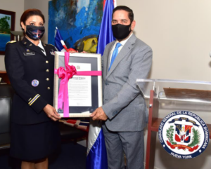 Consulado dominicano en Nueva York reconoce a Marisol Chalas, piloto de las Fuerzas Armadas de EEUU