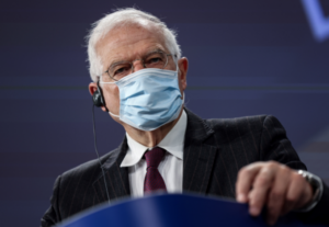 Borrell: La desinformación desde Rusia busca vender su vacuna anti-COVID