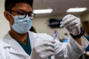 América mira con optimismo el inicio de la vacunación contra la covid en EEUU