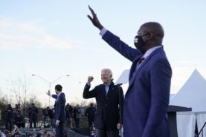 Demócrata Raphael Warnock se convierte en el primer senador negro en la historia de Georgia, EEUU