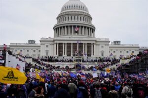 Informe de Policía del Capitolio alertó que el Congreso podría ser objetivo de seguidores de Trump 
