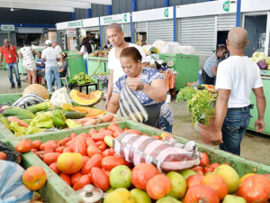 Se quejan por altos precios de productos de primera necesidad en San Juan 
