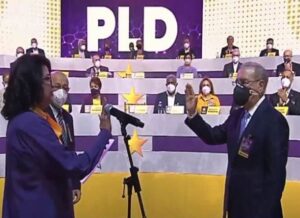 Danilo Medina es juramentado como presidente del PLD 