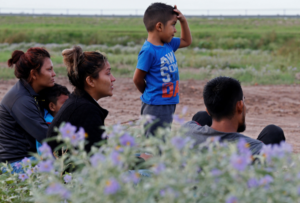 EE.UU. no deportará a quienes vayan a recoger a menores detenidos en la frontera