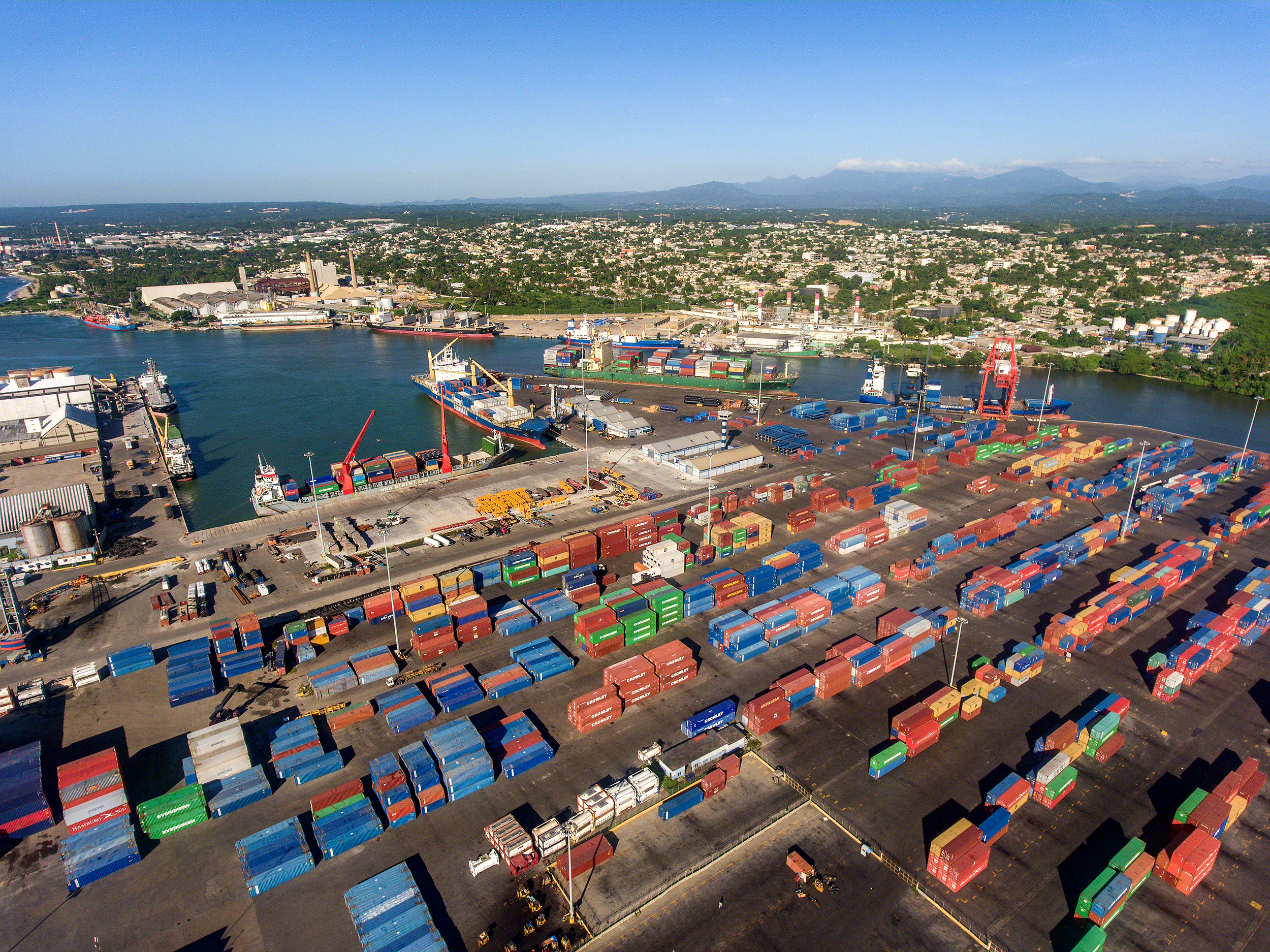 Revelan exportaciones dominicanas suben 9.7% en primer trimestre del 2021