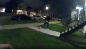 Publican video de la cámara corporal de un policía durante la persecución y muerte de Anthony Álvarez en Chicago