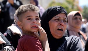 40 niños entre los 140 palestinos muertos en Gaza