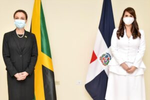Embajadora RD en Jamaica presenta Cartas Credenciales marcando hito histórico