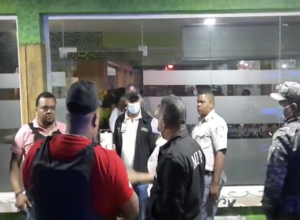 Autoridades clausuran bar en Montecristi por violar toque de queda